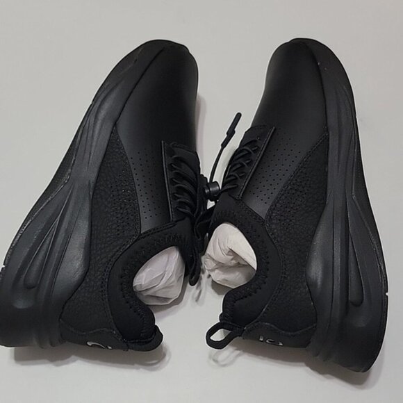 Clove Nursing All Black Shoes - Picture 8 of 8